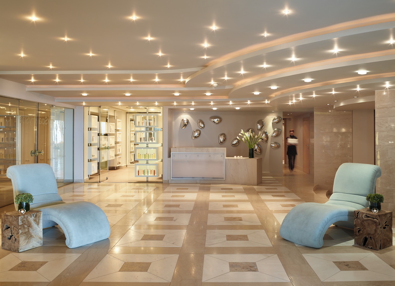 Tiara Holidays - Sani Beach - spa lounge